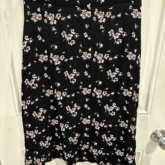 GAP Black and Pink Floral Pencil Skirt - Picture 1 of 6